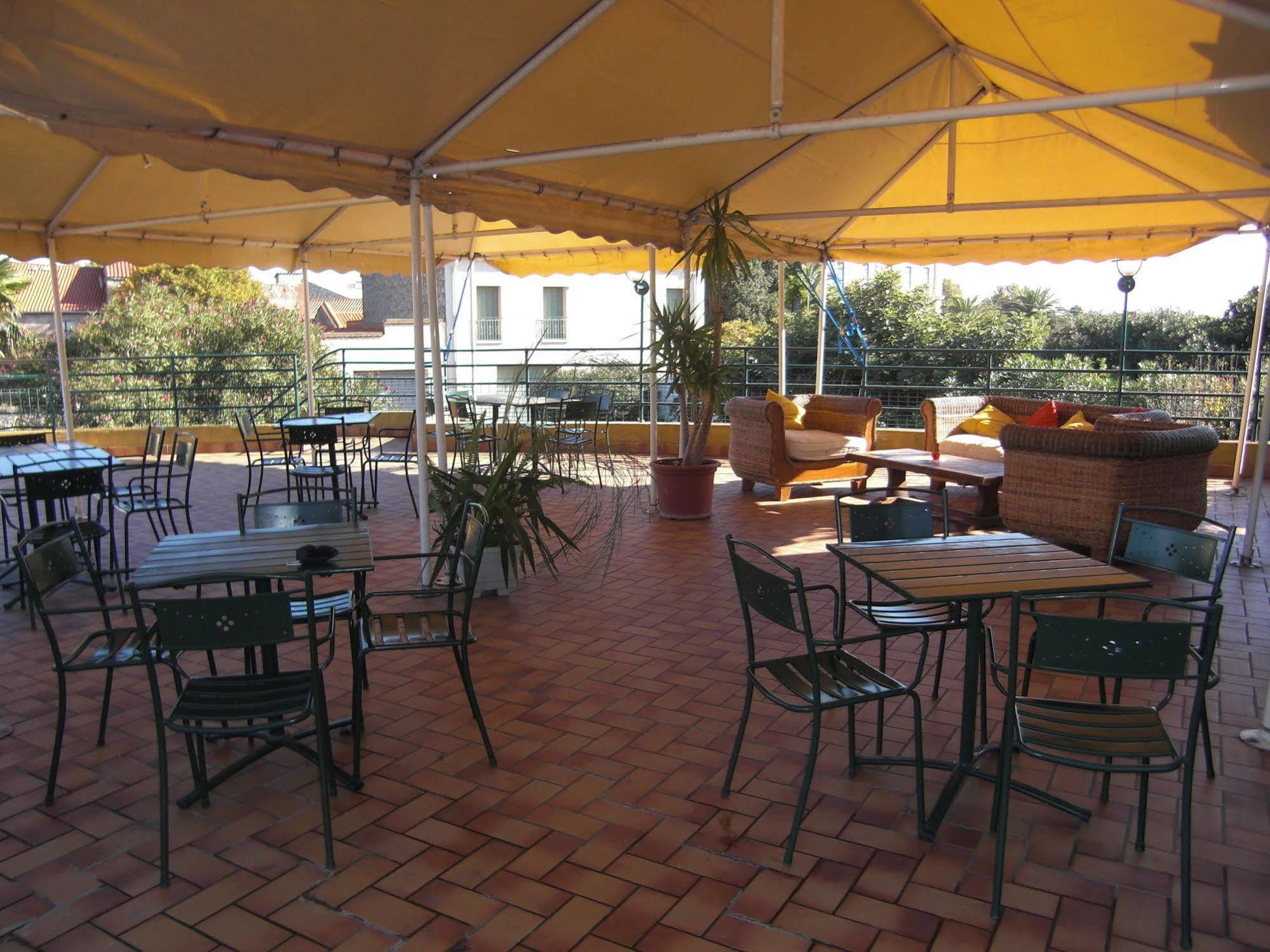 Hotel Des Vignes Rivesaltes Exterior photo